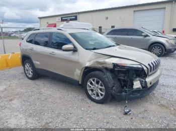  Salvage Jeep Cherokee