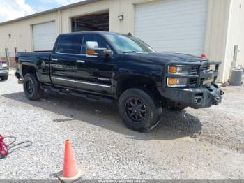  Salvage Chevrolet Silverado 2500