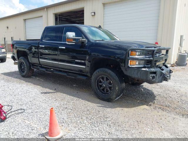  Salvage Chevrolet Silverado 2500