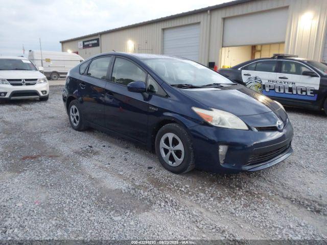  Salvage Toyota Prius
