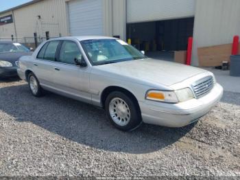 Salvage Ford Crown Victoria