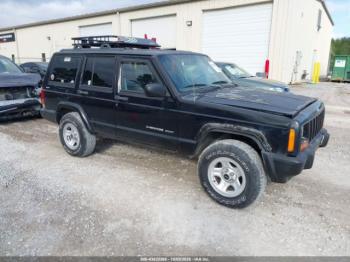  Salvage Jeep Cherokee
