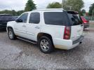 GMC Yukon Denali Image 11