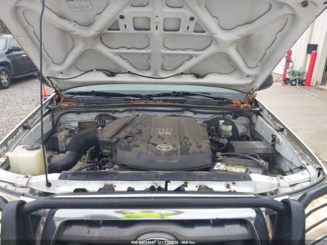 Toyota Tacoma Prerunner V6 Image 7