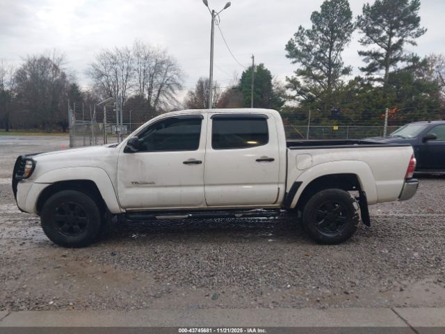 Toyota Tacoma Prerunner V6 Image 13