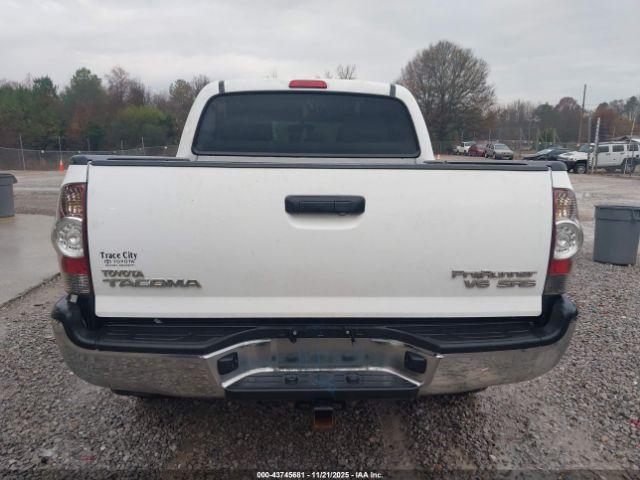 Toyota Tacoma Prerunner V6 Image 15