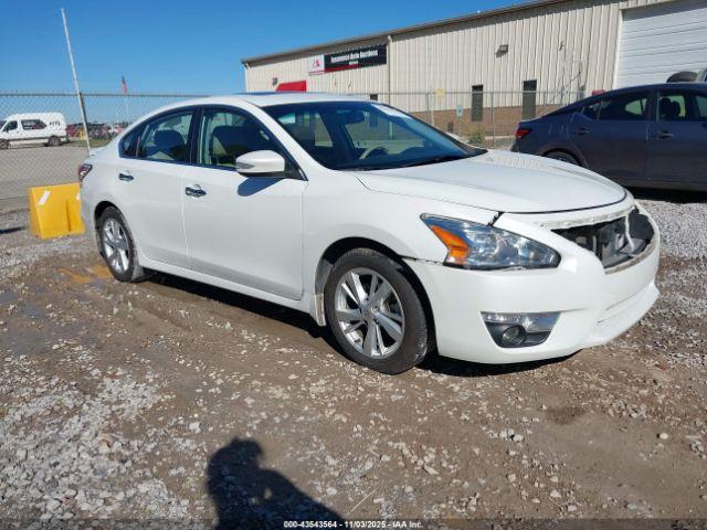 Salvage Nissan Altima
