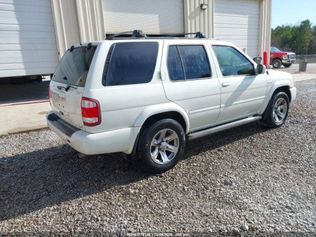 Nissan Pathfinder Le Platinum Image 2