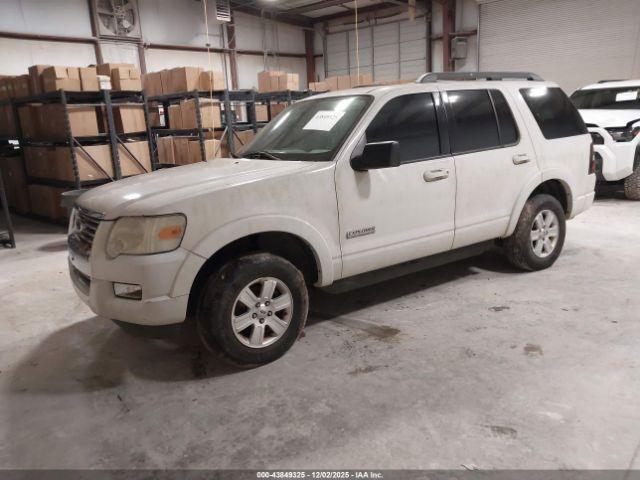 Ford Explorer Xlt Image 3