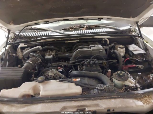 Ford Explorer Xlt Image 8