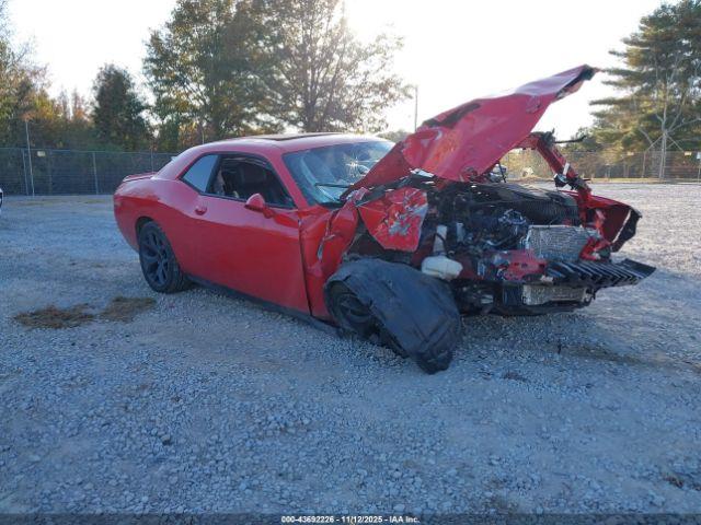  Salvage Dodge Challenger