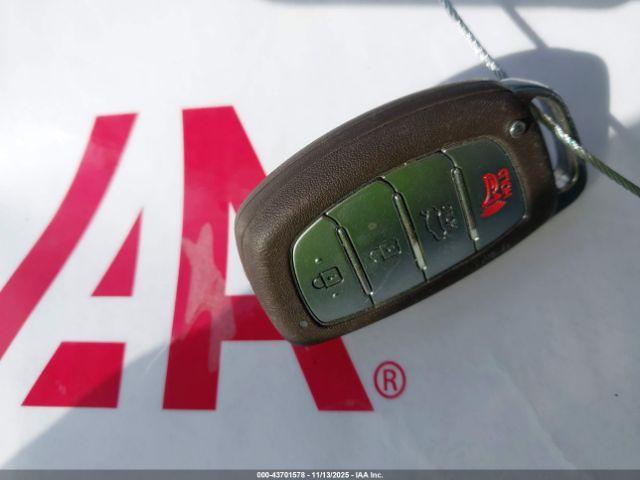 Hyundai ELANTRA Limited Image 11