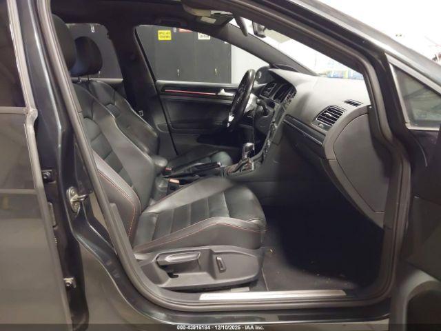 Volkswagen Golf Se 4-door Image 6