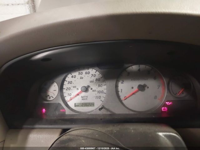 Nissan Frontier Se-v6 Image 8