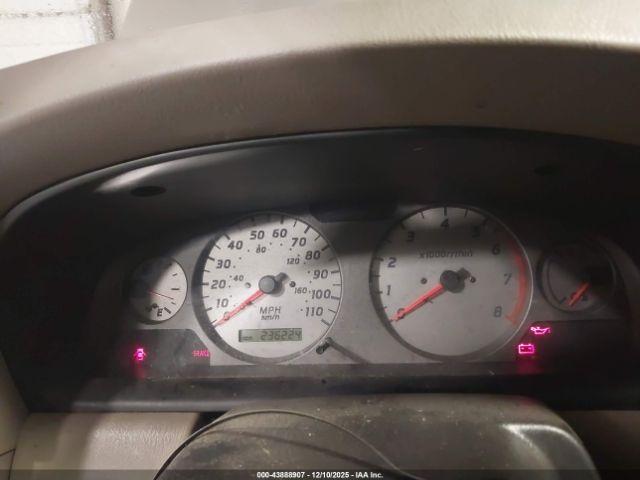 Nissan Frontier Se-v6 Image 8