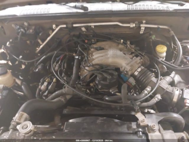 Nissan Frontier Se-v6 Image 9