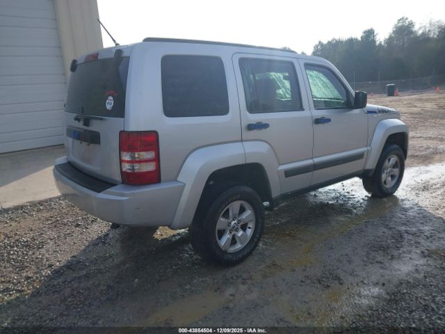 Jeep Liberty Sport Image 6
