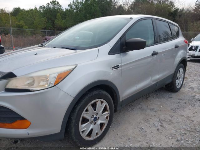 Ford Escape S Image 8