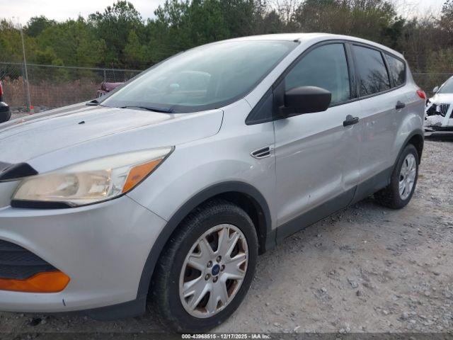 Ford Escape S Image 8