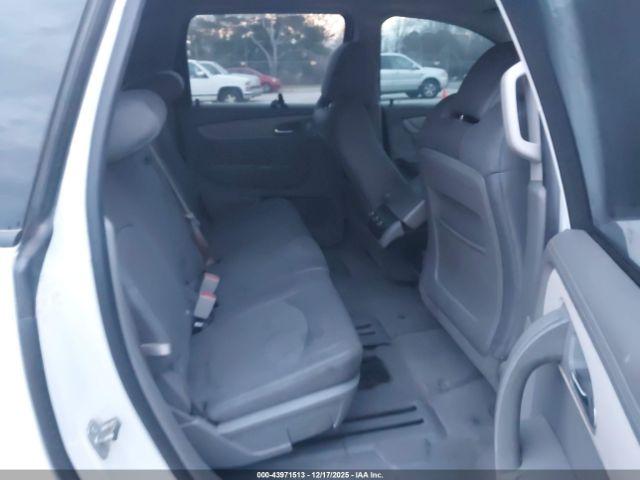 Chevrolet Traverse Ls Image 9