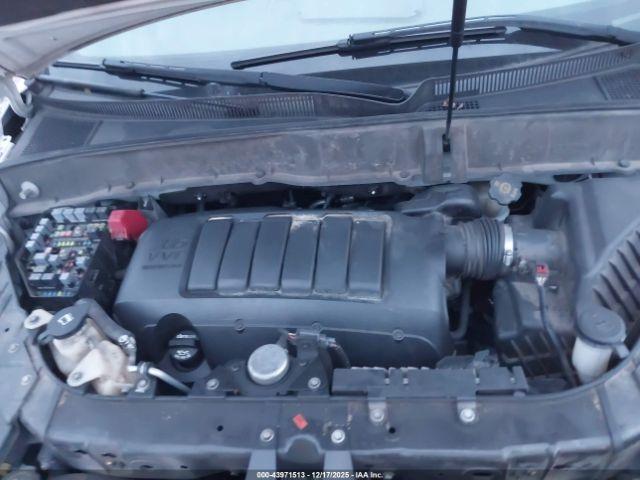 Chevrolet Traverse Ls Image 10