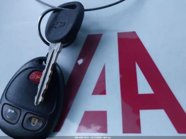 Chevrolet Traverse Ls Image 8