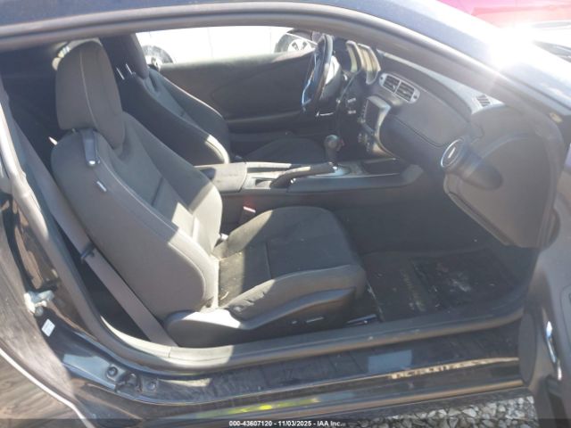 Chevrolet Camaro 1lt Image 8