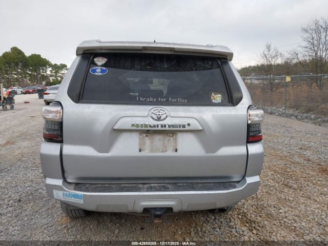 Toyota 4Runner Sr5 Image 12