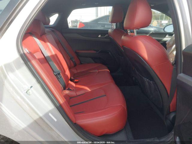 Kia K5 Gt-line Image 3