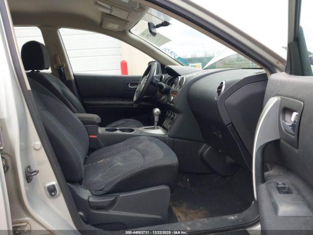 Nissan Rogue S Image 10