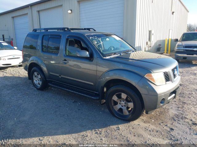 Salvage Nissan Pathfinder