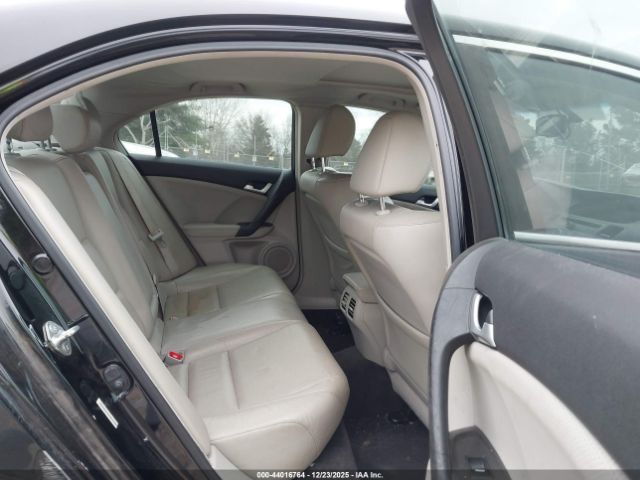 Acura TSX 2.4 Image 6