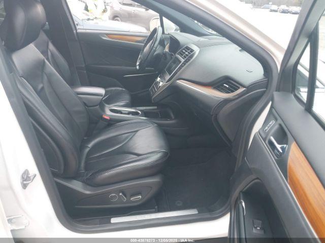 Lincoln MKC Select Image 3