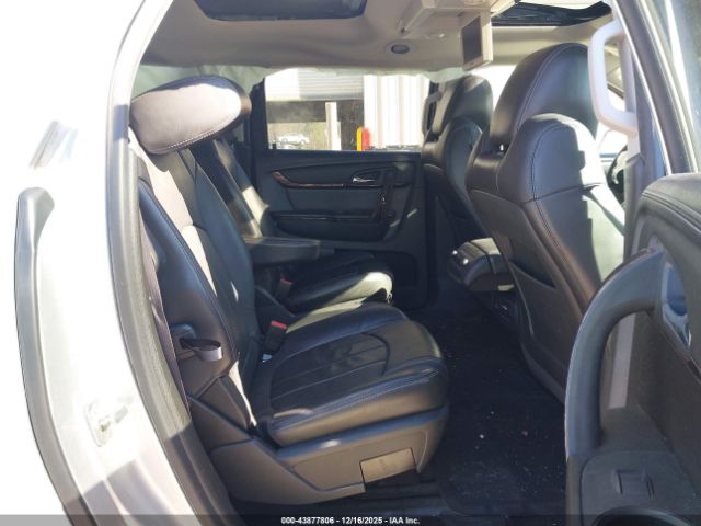 GMC Acadia Denali Image 11