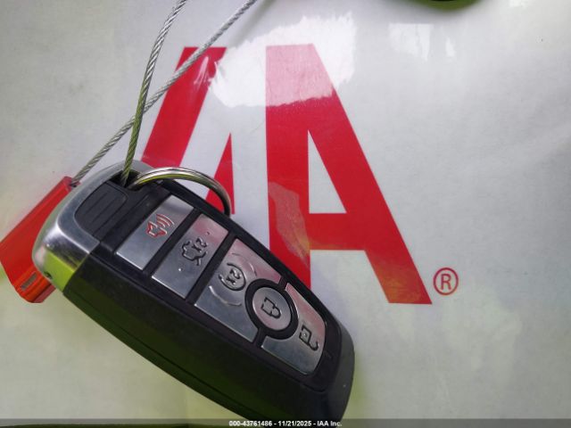 Ford Mustang Image 8