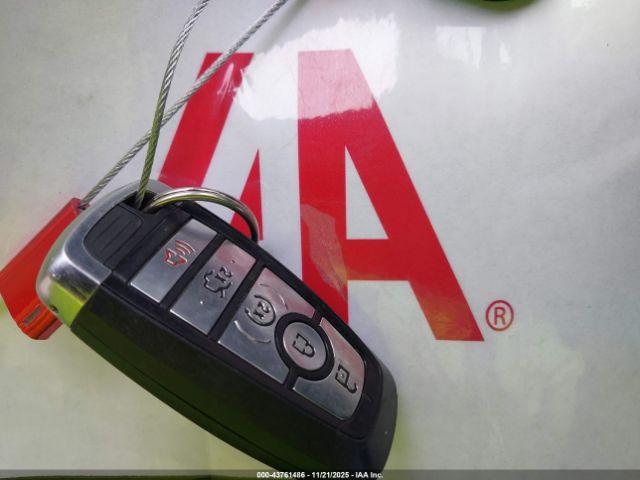 Ford Mustang Image 8