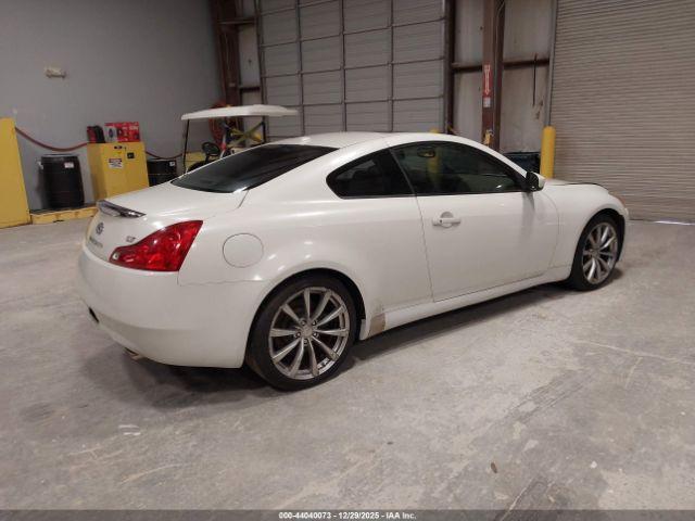 INFINITI G37 Journey Image 6