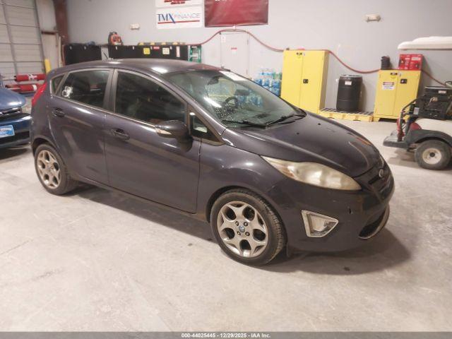  Salvage Ford Fiesta