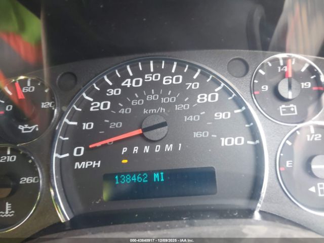 Chevrolet Express Work Van Image 14