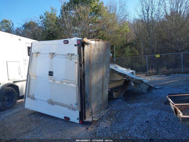 Chevrolet Express Work Van Image 10