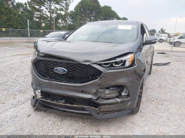 Ford Edge St Image 17