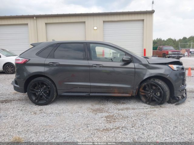 Ford Edge St Image 12