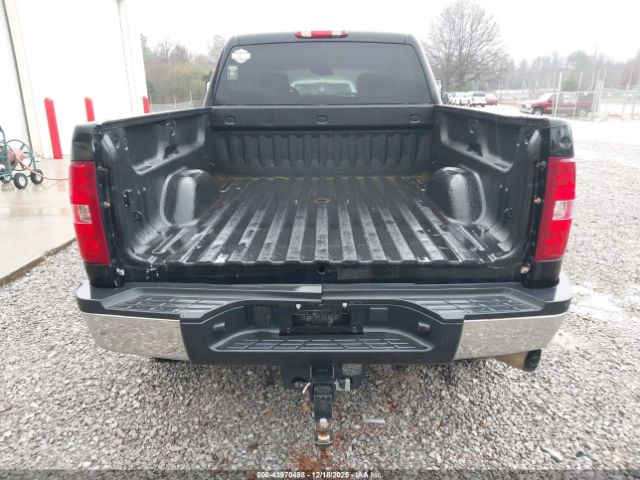 Chevrolet Silverado 2500 Lt Image 14