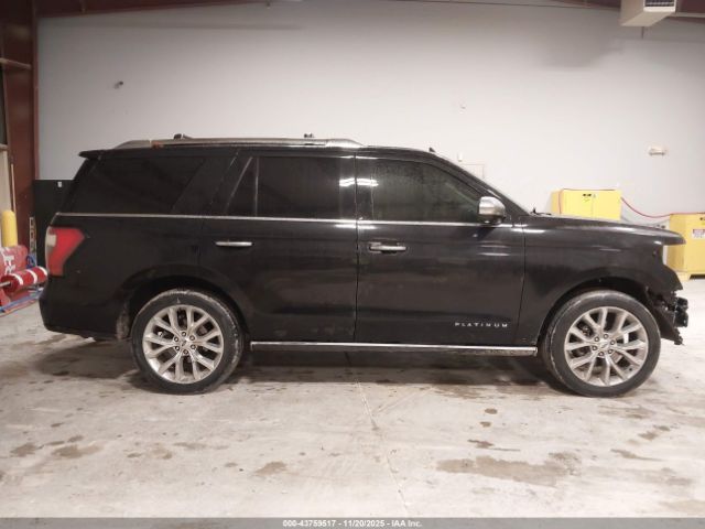 Ford Expedition Platinum Image 2