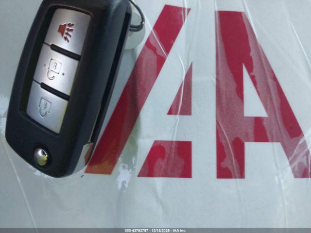 Nissan Rogue S Image 13