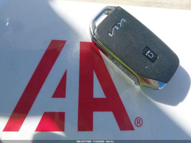 Kia K5 Gt-line Image 10