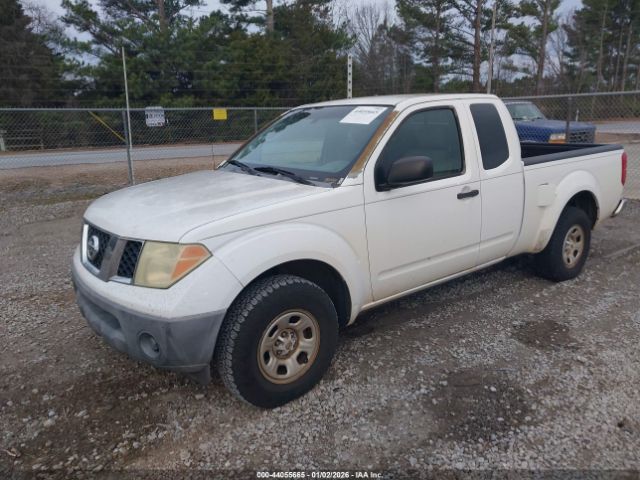 Nissan Frontier Xe Image 5