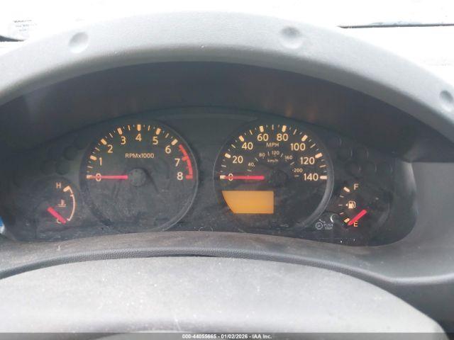 Nissan Frontier Xe Image 9