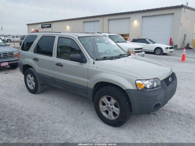  Salvage Ford Escape