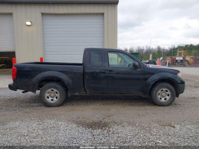 Nissan Frontier S Image 8